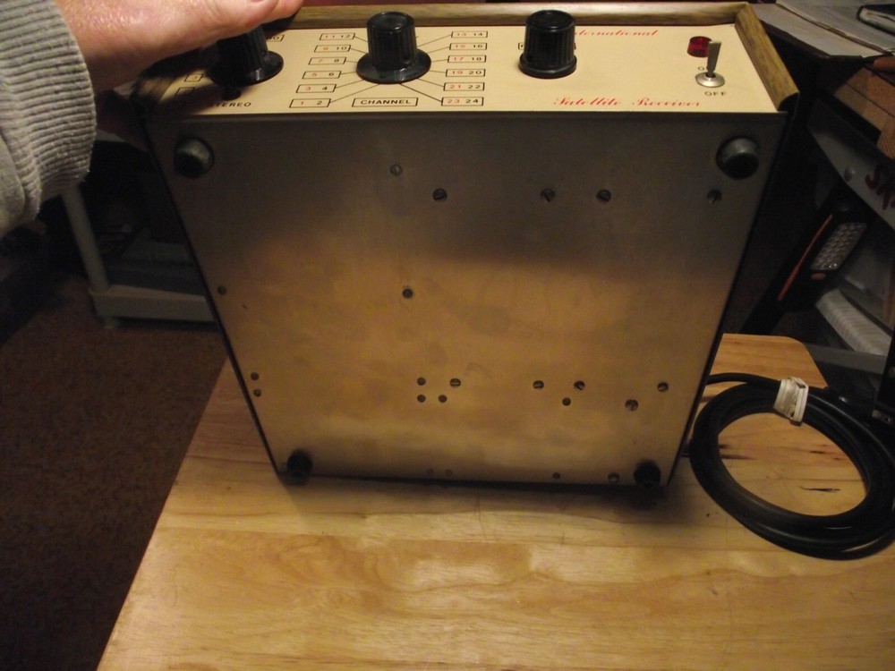 ICM INTERNATIONAL SATELLITE RECEIVER