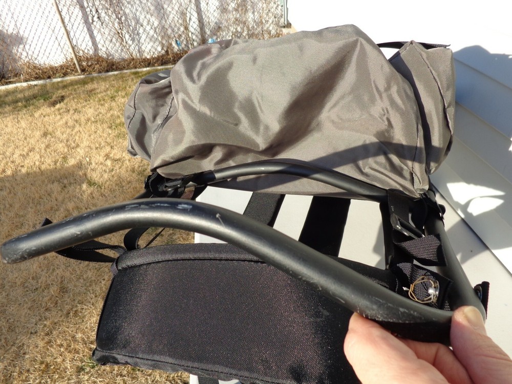 VINTAGE HIGH ADVENTURE HIKING EXTERNAL FRAME BACKPACK