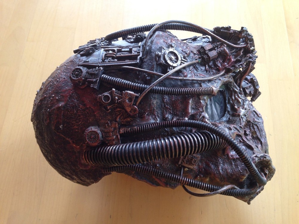 Borg Style Mask, Brown Resin