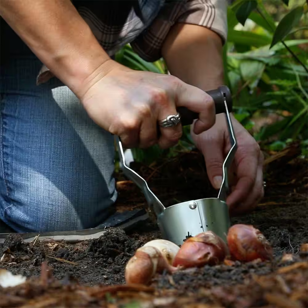 Hand Bulb Planter with Release Button