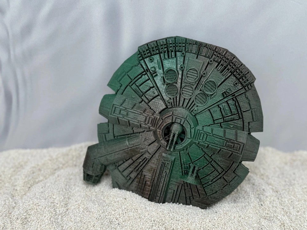 Millennium Falcon Ruins