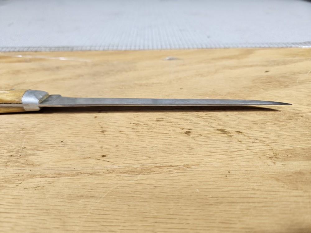 Queen Knife 6.5" Blade. Stag Handle.