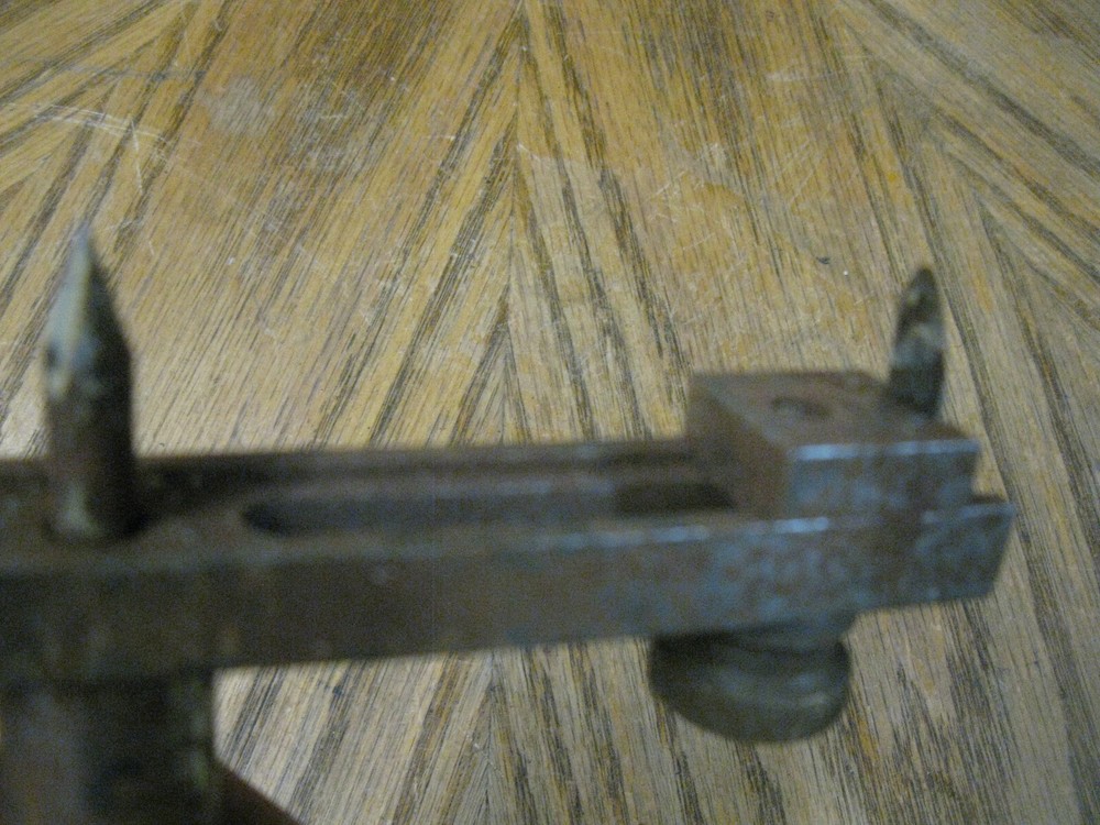 Adjustable Hole Saw with Steel Blades