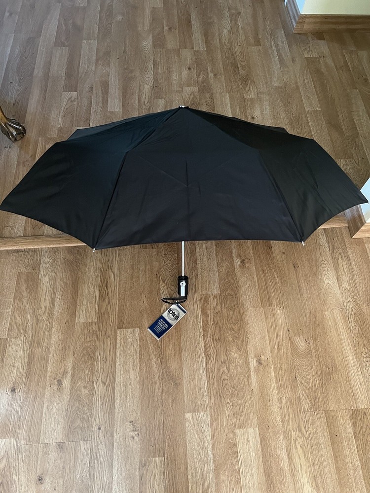 Totes Auto Close Black Umbrella New