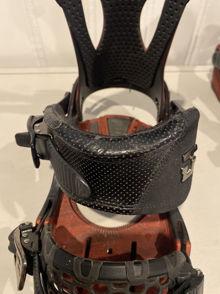 Union Asadachi Red 2012 Snowboard Bindings Size Large All-Mountain Performance