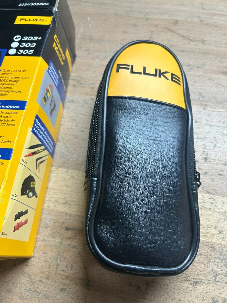Handheld Fluke 302 + Digital Clamp Meter Tester AC / DC Volt Amp Multimeter New