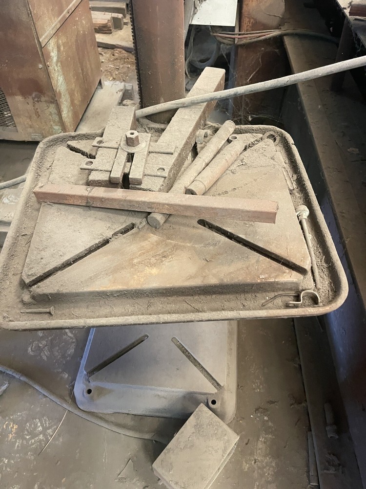 Walker-Turner Heavy Duty Industrial Drill Press ￼