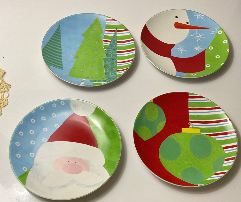 Four Oneida Christmas Holiday 8" plates