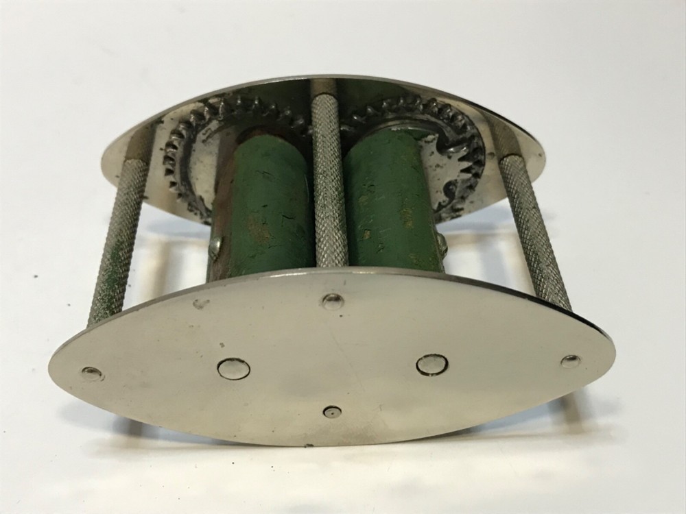 Point Machine Blades USSR Sharpening Tool Kiev Old Vintage Blade Sharpener.