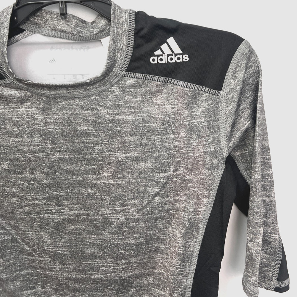 Adidas Techfit Gray & Black 1/2 Sleeve Compression Base Top Men's Multiple Sizes