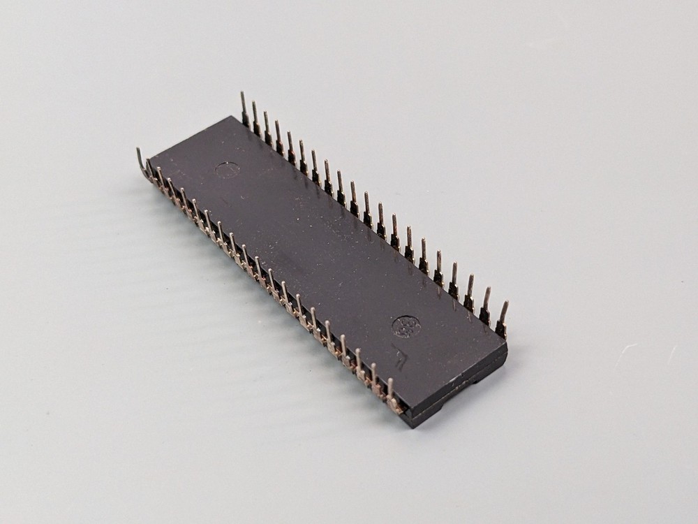 Mostek MK14627 (16A6618X022 Mask ROM) 3870/20 Microcontroller IC