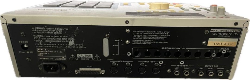 professional AKAI MIDI MPC2000 PRODUCTION CENER Used