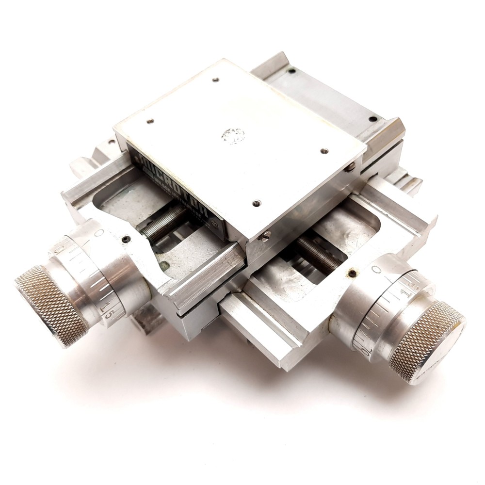 Wilson Instrument Model MO Tukon Microhardness Tester Microton Stage