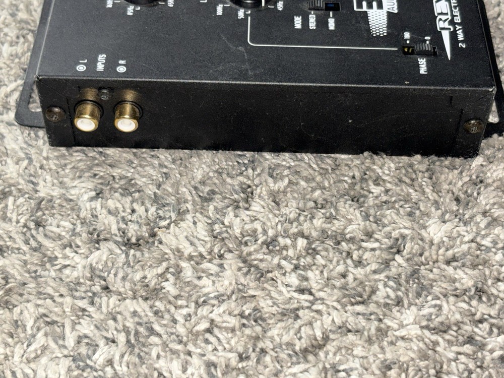 Boss Audio Systems REV20X 2-way electronic crossover