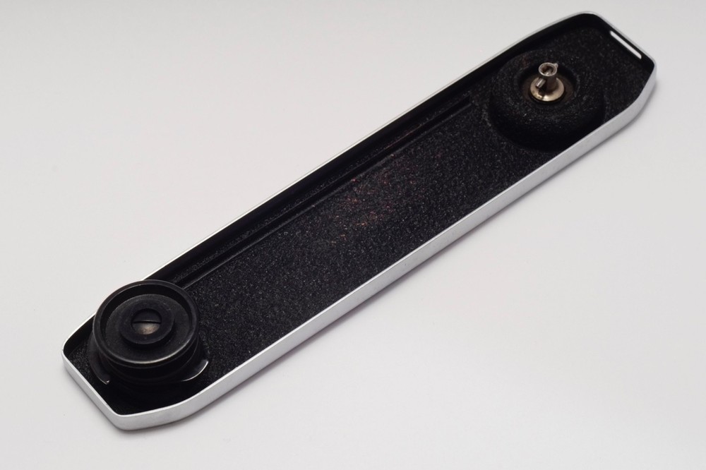 Genuine Leica M5 Bottom Base Plate Chrome