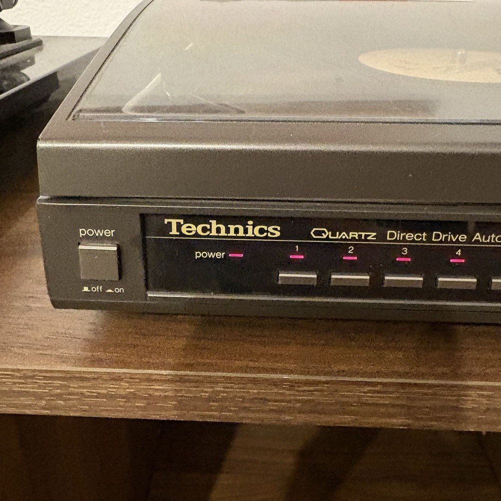 Technics SL-J33 Quartz Direct Drive Automatic Turntable Tested Working