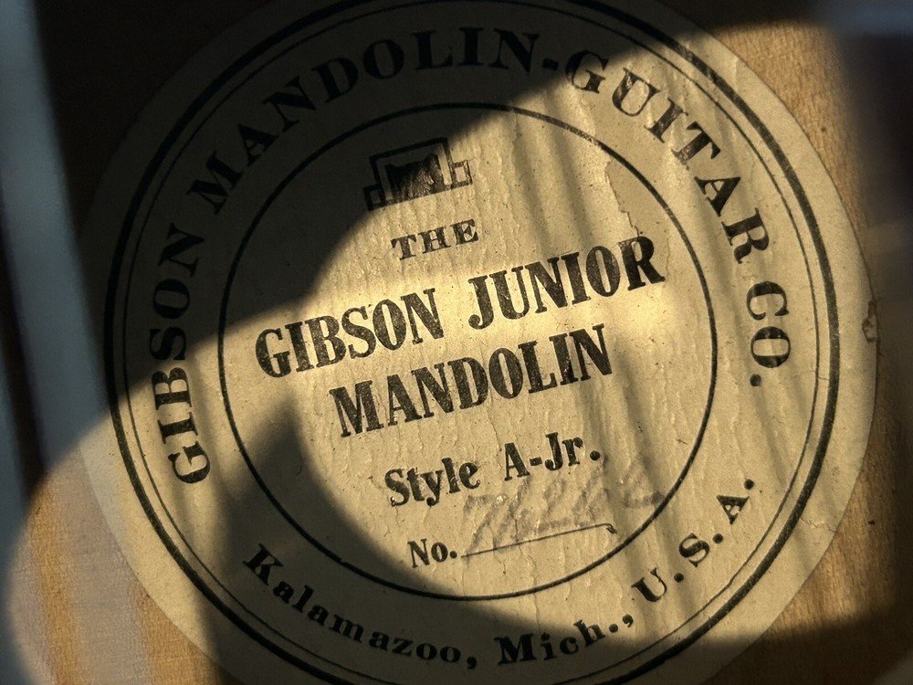 Gibson A-JR Junior Mandolin