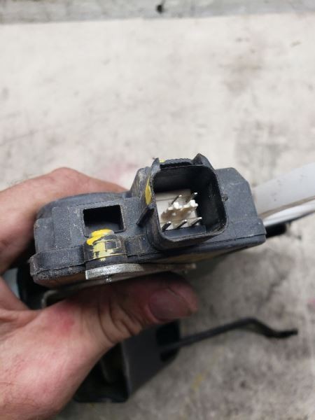 SPORTAGE 2010 Keys/Latches/Locks 934045