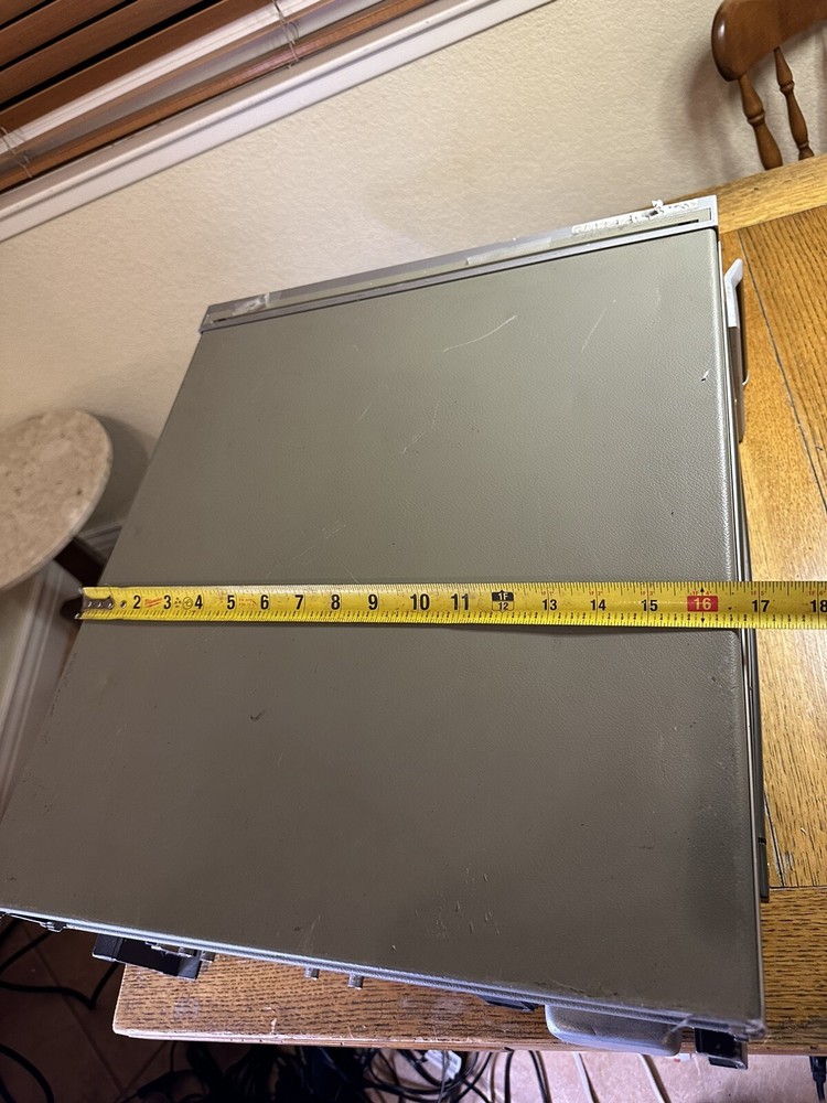 HP Hewlett Packard 8656B Signal Generator And 3455A DIGITAL VOLTMETER -