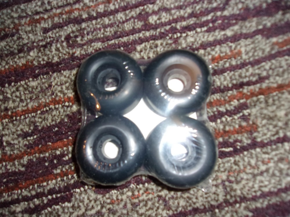 NOS 90s Alien Workshop skateboard wheels 50mm
