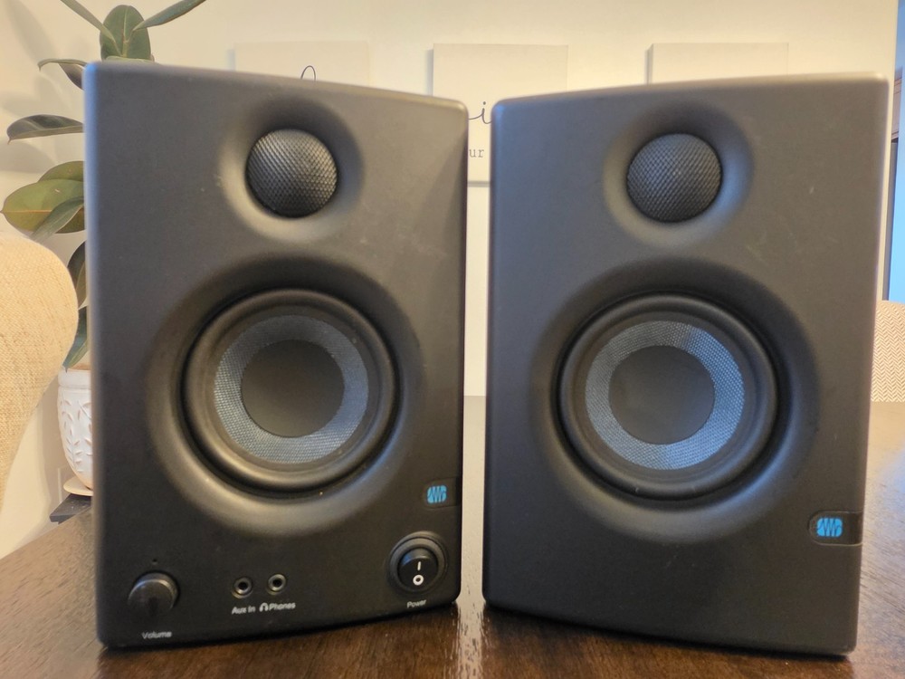 PreSonus Eris E3.5 Powered Studio Monitors Pair Home Studio Speakers Tested