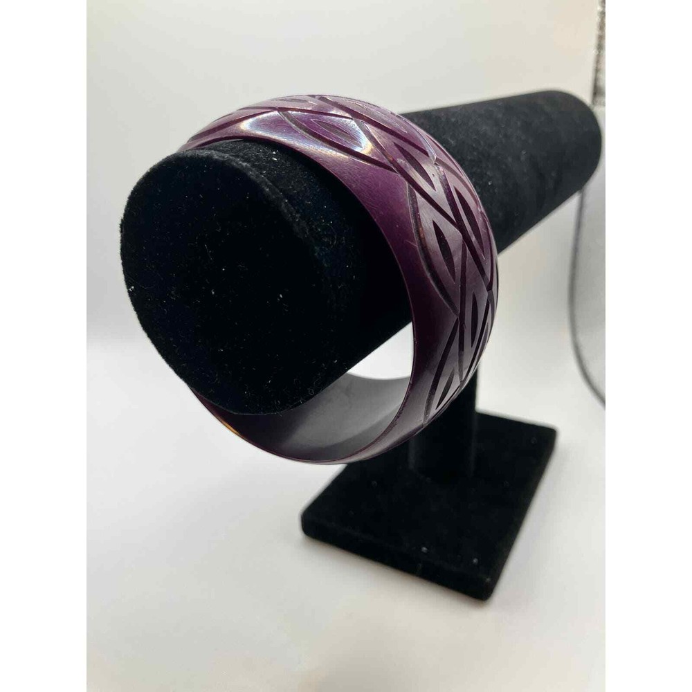 Purple Carved Chunky Plastic Deco Style Bangle!