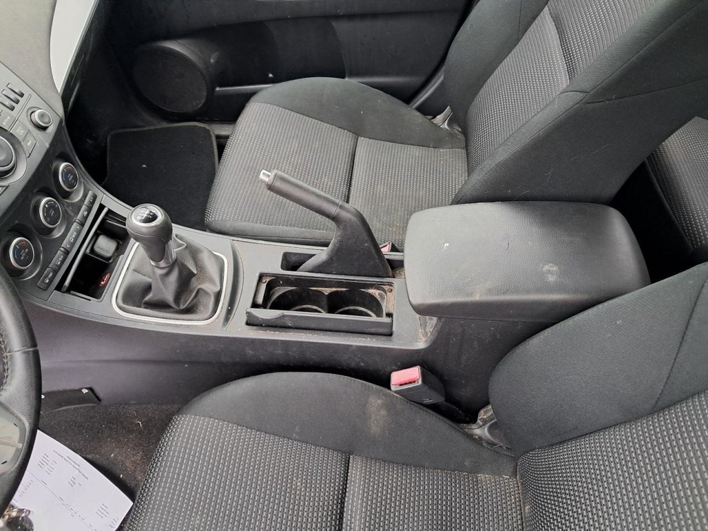 3 2013 Glove Box 4917555