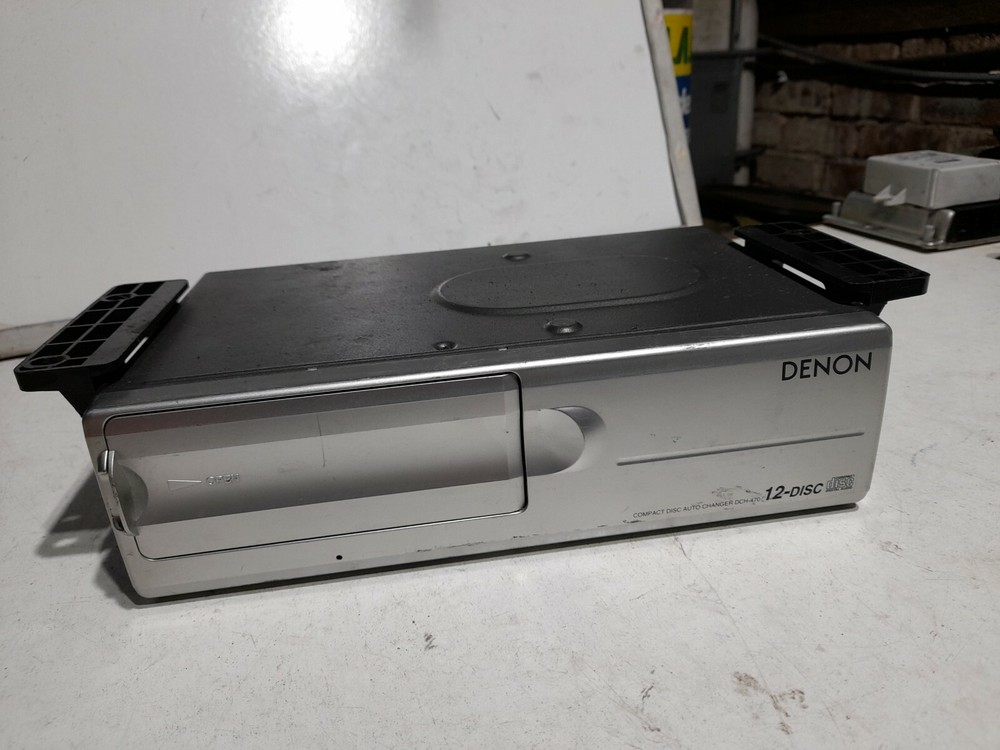GENUINE BMW DENON 12 DISC CD CHANGER (39) +