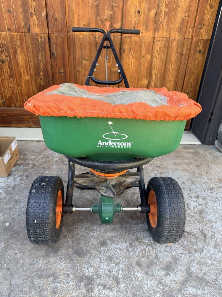 The Andersons Golf Products- fertilizer and seed spreader - AP2000
