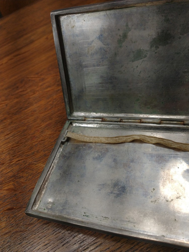 ANTIQUE VICTORIAN SILVER HAND ENGRAVED FLORAL CIGARETTE CASE