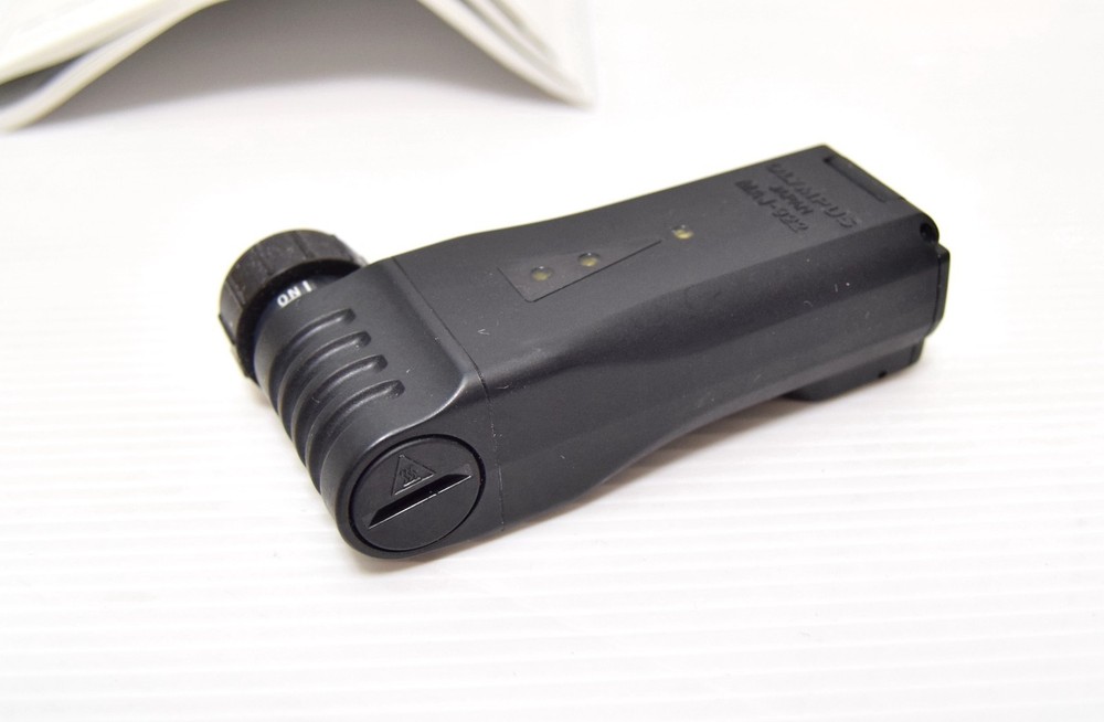OLYMPUS MAJ-922 Portable light source (Perfect condition)