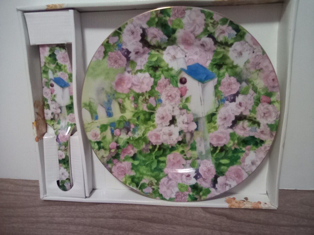 Madison & Max Roses & Butterflies Porcelain Cake Plate & Server