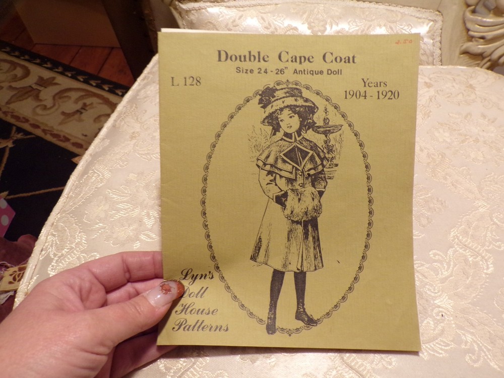 VTG Lyn's Doll House Patterns Double Cape Coat Size 24-26" for Antique Dolls
