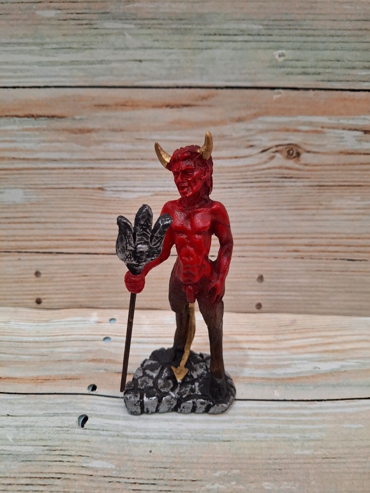 Satan Size 7" Color Red / Resin/ Devil / Evil / Statue Figurine Handmade