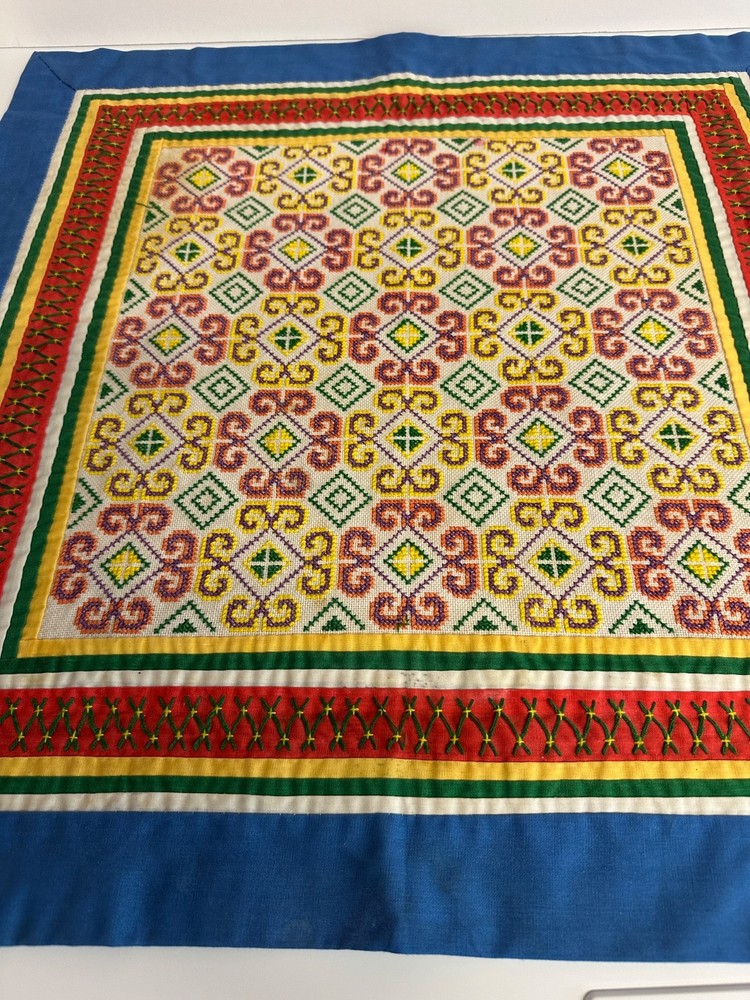 Hand Embroirded Shipibo Alter Cloth