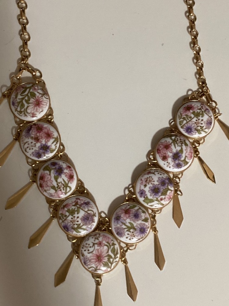 Unique handmade vintage style necklace