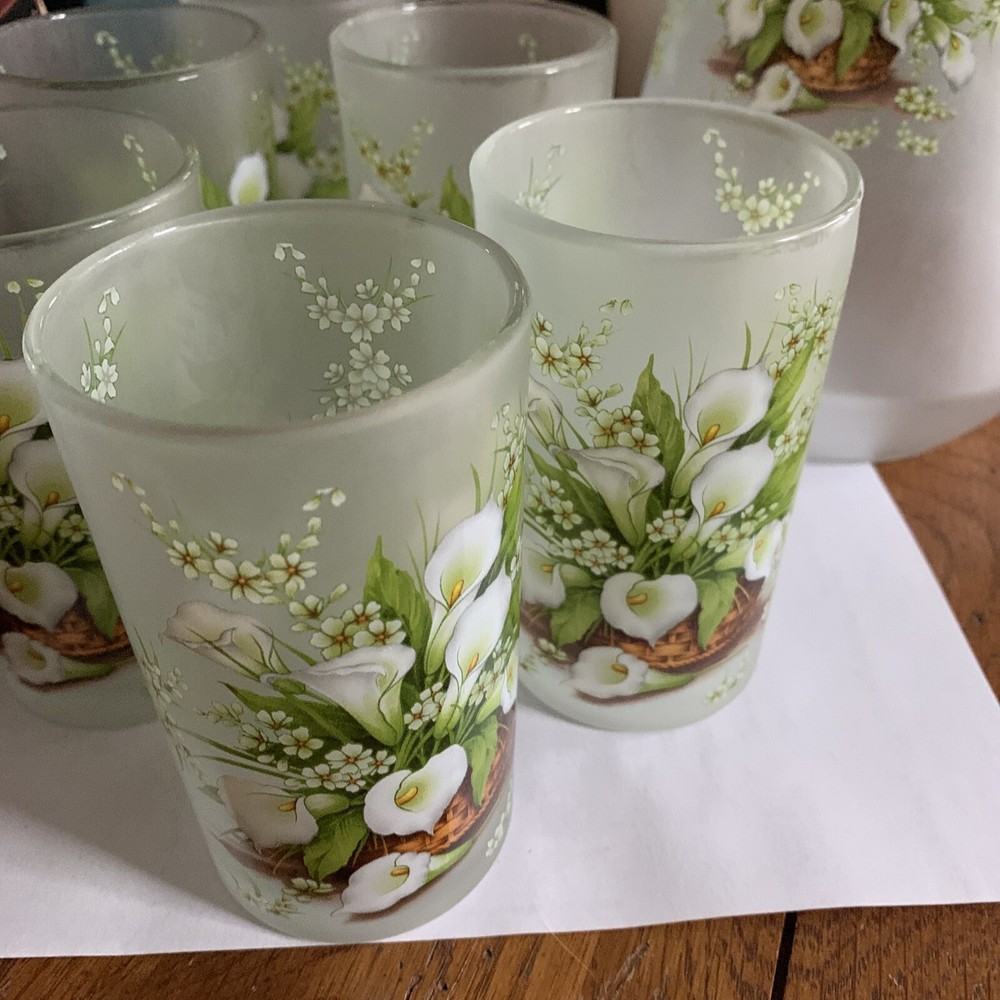 KIG Briliant Brand Pitcher and 6 Glasses (Lily Pattern)