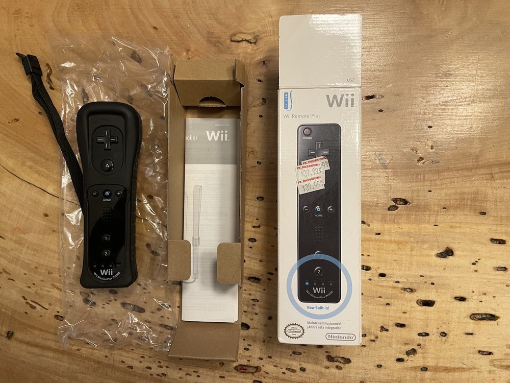 Nintendo Wii Remote Plus Black (BOXED) TESTED