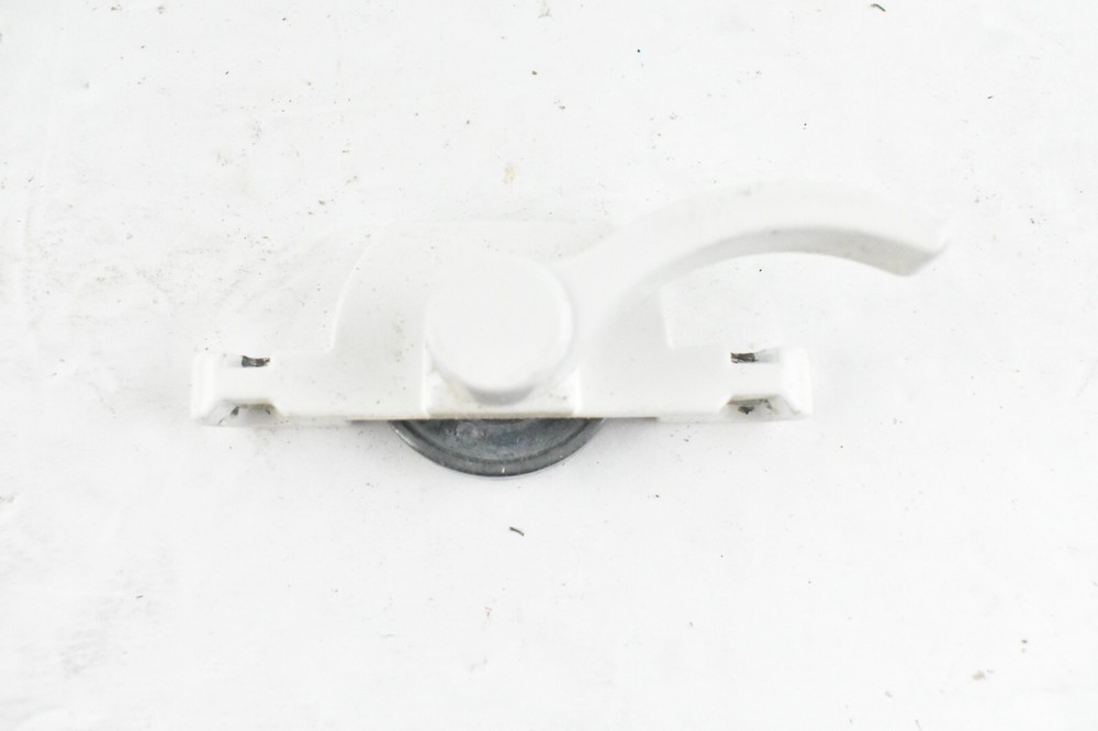 Left And Right Wing Vinyl Window Latch Set White