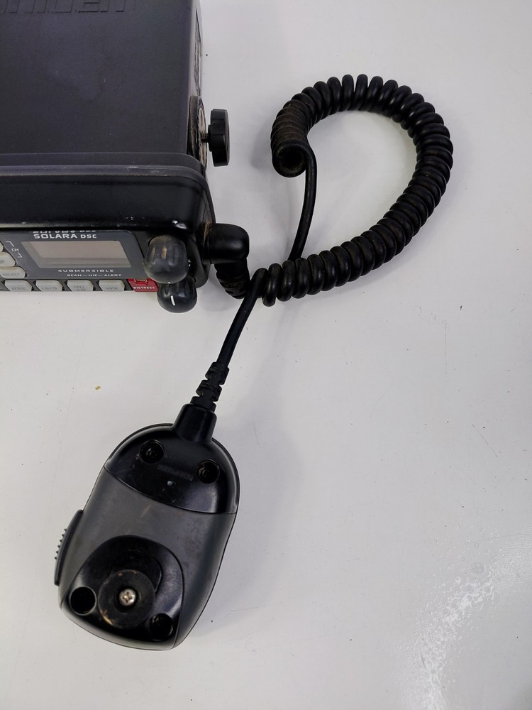 Uniden Solara DSC VHF Marine Transceiver Submersible Untested
