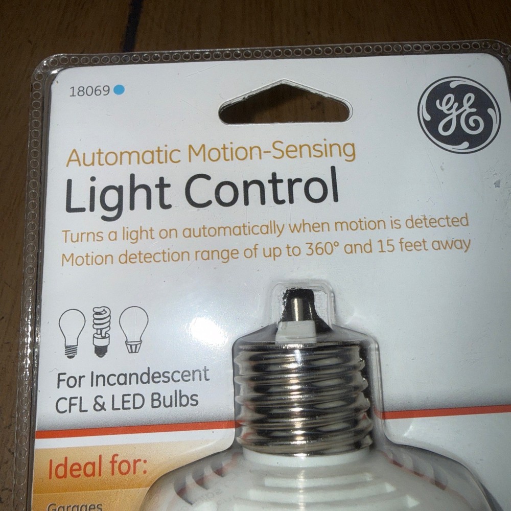 GE Automatic Motion Sensing Light Control Adapter 360 Degree 15 Foot Range Ied
