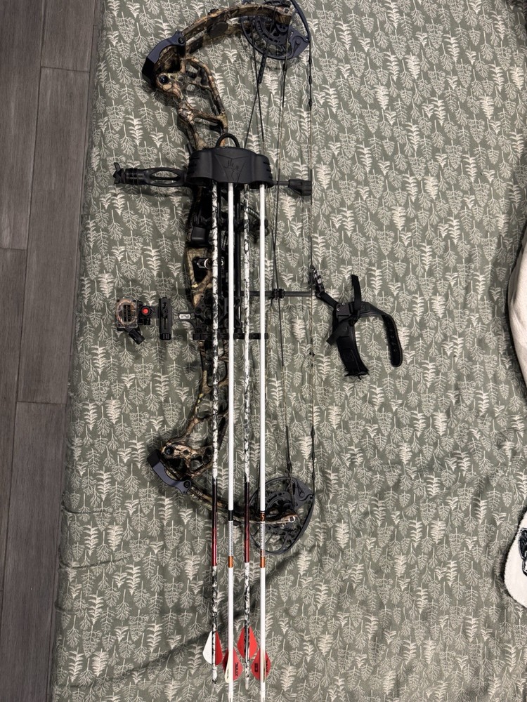 PSE EVO NXT Compound Bow Camo Bow Hunting