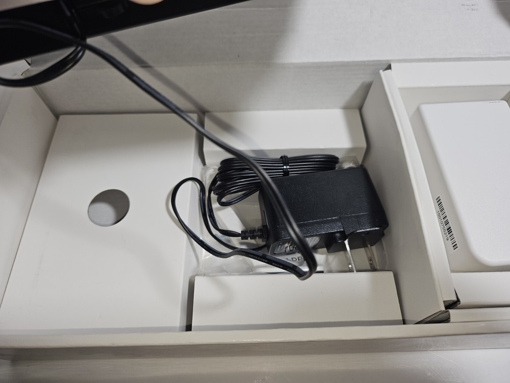 Alula RE524X Universal Wireless Translator or Repeater New In Open Box