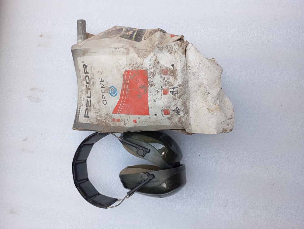 Peltor Optime 2 Ear muffs H520A