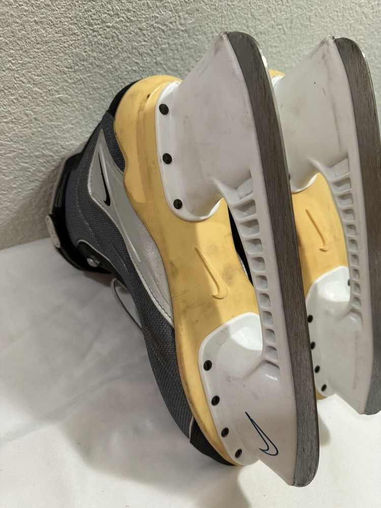 Vintage Nike Ice Skates Size 13