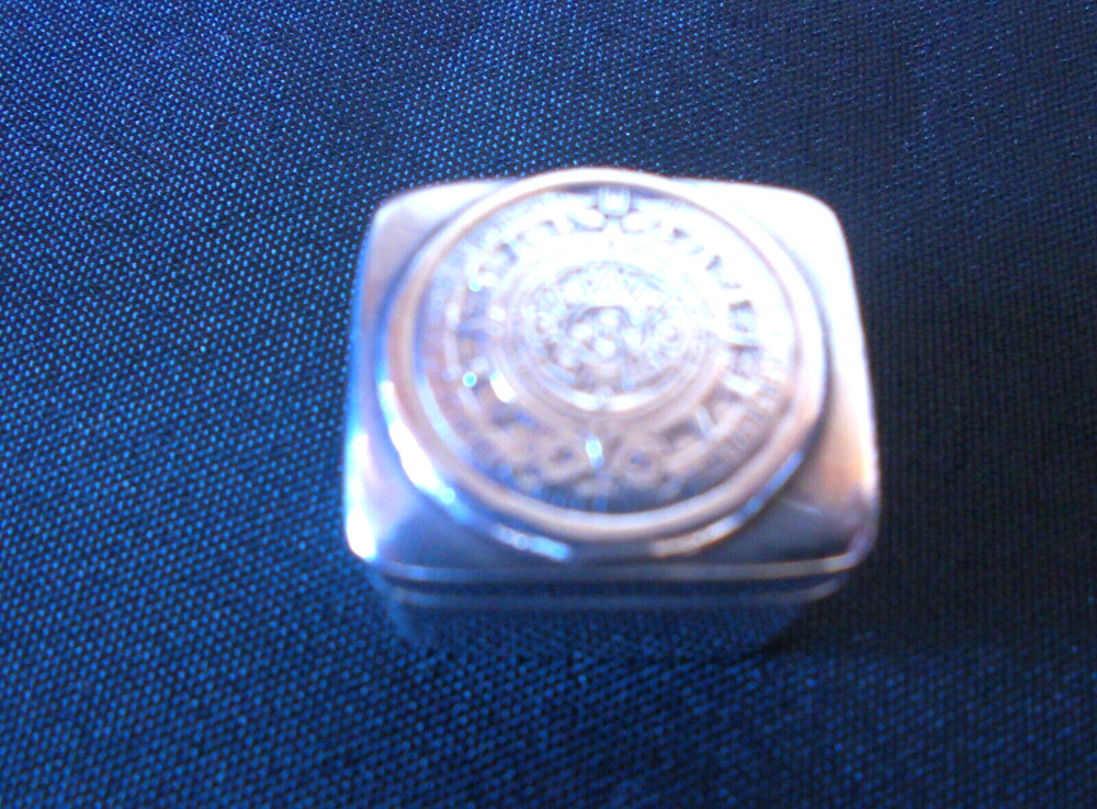 SOLID SILVER PILL POT AZTEC OR MYAN DECORATED COIN STERLING SILVER PILL BOX