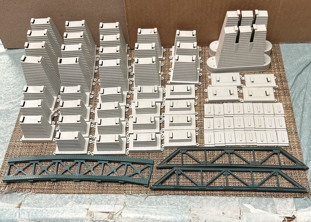 O-Gauge-Graduated Trestle System-70 Pieces