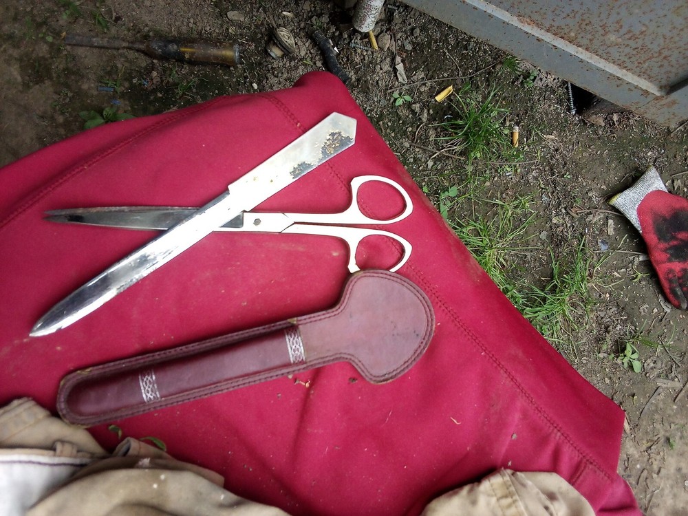 Old Scissor Kit