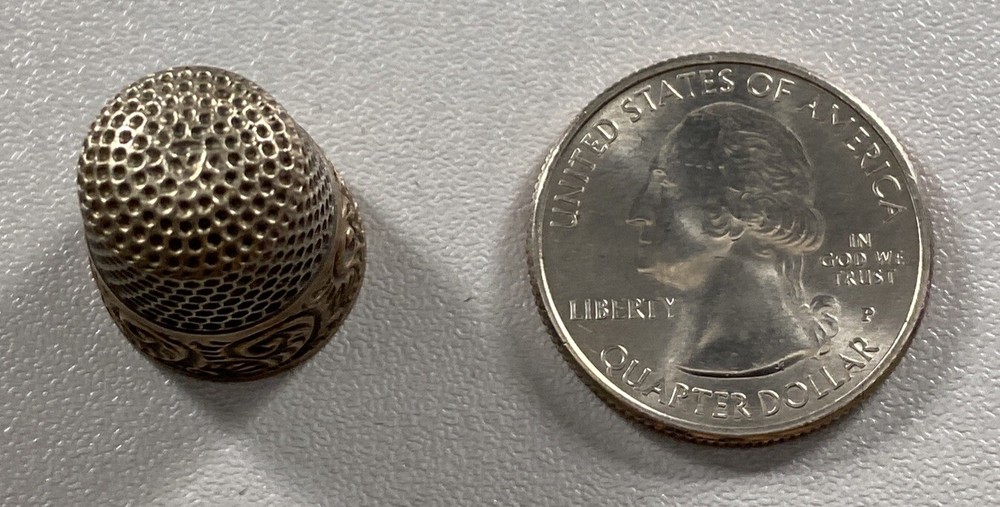 Antique 5 Point Star Hallmarked Sterling Silver Size 7 Thimble Gold Scroll Work