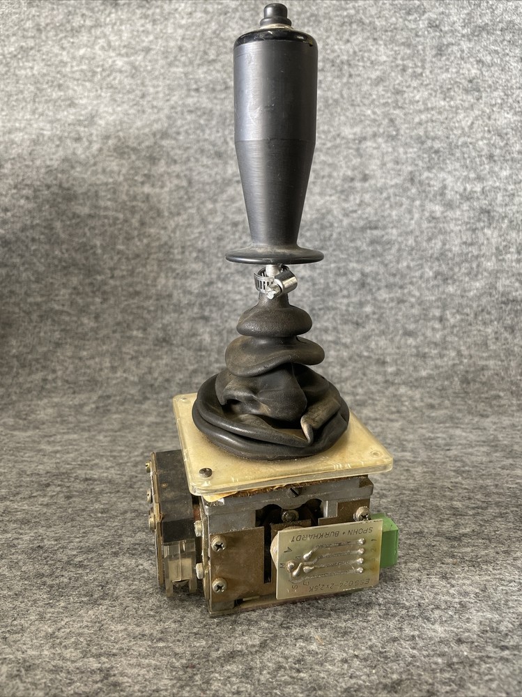 Spohn + Burkhardt 11FAVR Cran Joystick Controller W/ Center Button Switch Used